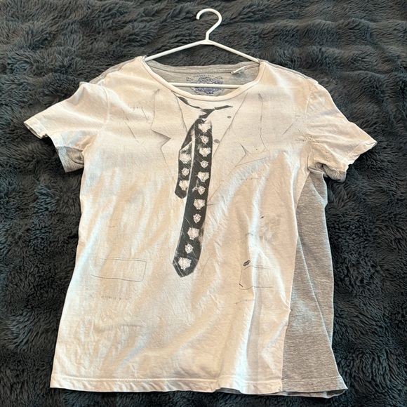 Classic DIESEL Tie T-Shirt. Medium. Mended tear on left underarm (can’t see it) - Picture 2 of 2